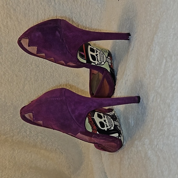 Taylor Says Plum Mesh Heels 6.5M - Picture 3 of 3